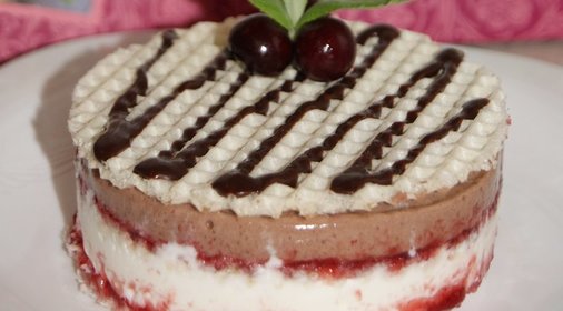 Вафельный торт с мороженым