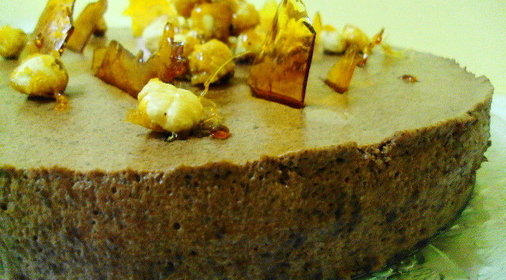 Торт шоколадный с пралине