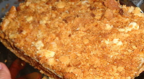 Наполеон (торт с кремом из сгущенки)