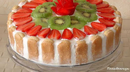 Торт мороженное с печеньем Савоярди и ягодами