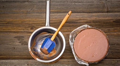 Торт «Птичье молоко» в молочном шоколаде