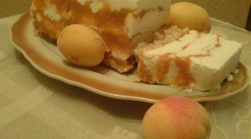 Абрикосовый торт-мороженое