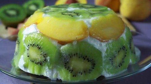 Торт-мороженое с фруктами