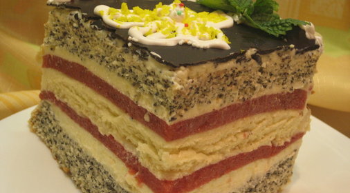 торт Маково-клубничный