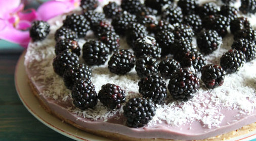 Торт-мусс из ежевики с йогуртом (без выпечки)