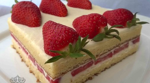 Японский клубничный торт