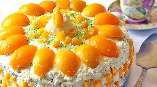 Торт творожный с персиками