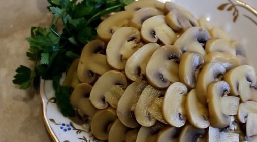 Фруктовый торт с ореховым кремом