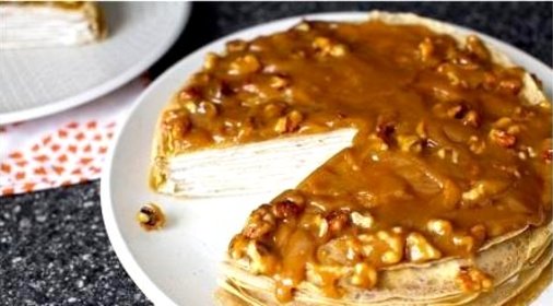 Блинный торт из бананов с йогуртом