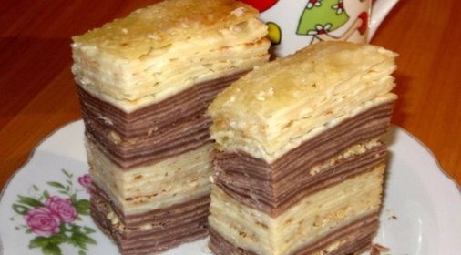 Блинный торт со сметаной и сгущенкой