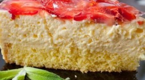 Торт с клубникой и маскарпоне