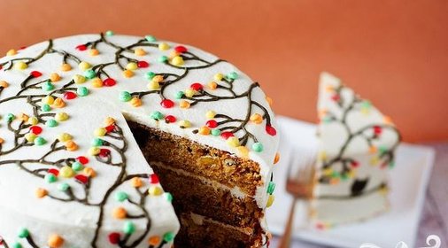 Ореховый торт с кленовым кремом