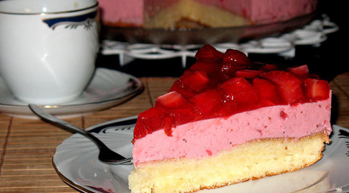 Торт Клубничный с кремом из Йогурта