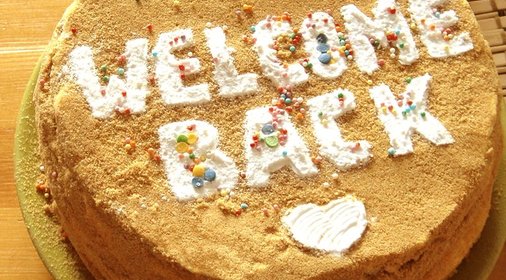 Медовый торт со сливочным кремом