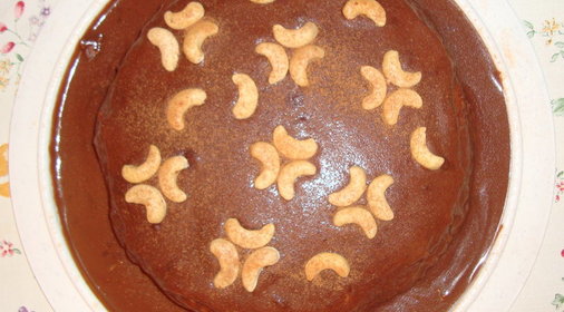 Шоколадный блинный торт