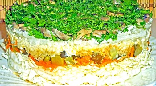 Салат-торт овощной слоеный