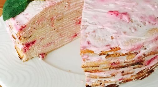Блинный торт с творожно-малиновым кремом