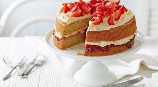 Торт с клубникой