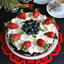 Праздничный торт «Зимняя сказка» с сырным кремом и свежими ягодами