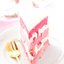 Розовый торт с клубникой, белым шоколадом и маскарпоне