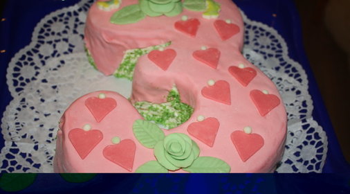 Торт Медовый покрыт мастикой