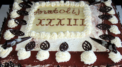 Торт Анатоль с кремом-муссом из белого шоколада и ореховой прослойкой