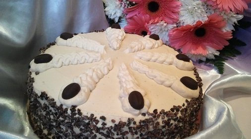 Торт кофейный с медово-миндальным кремом