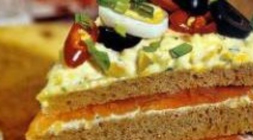 Закусочный торт для мужчин