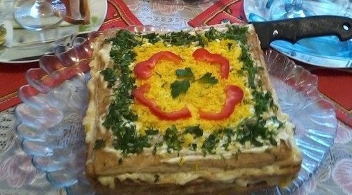 Закусочный торт с семгой