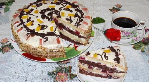 Торт сметанный с вишней