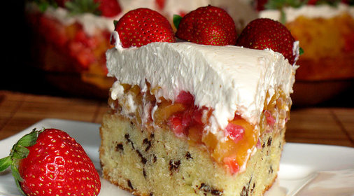 Клубнично-персиковый торт с Маскарпоне