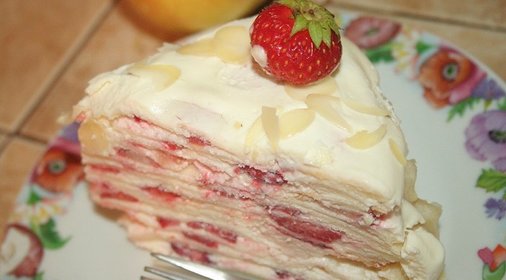 клубничный торт