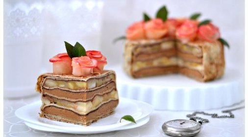 Блинный торт Розовый букет