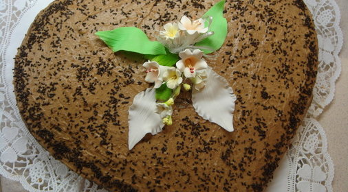 Ореховый торт для любимых с кремом из чернослива
