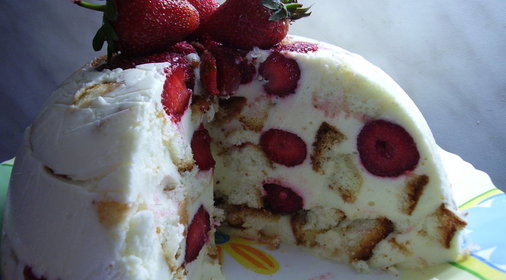Торт-десерт Клубнично-освежающий