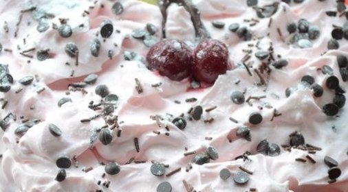 Шоколадный торт «Зимняя вишня»