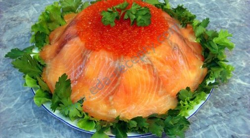 Салат Торт рыбный из семги с икрой