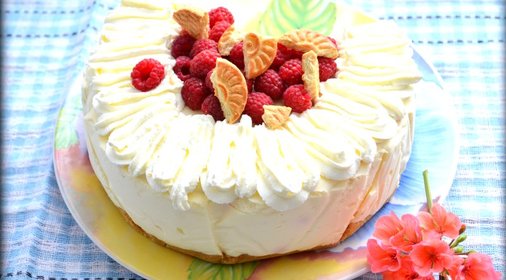 Торт из легкого творожного сыра «Малина со сливками»