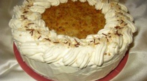 Творожный имбирный торт с ореховой посыпкой