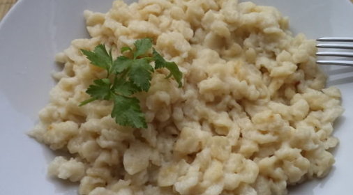 Банановый торт с орехами и апельсином