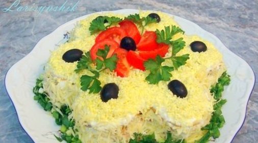 Салат-торт с крекерами