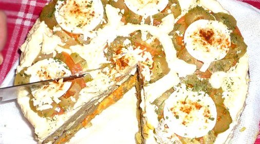 Торт из печени с двумя разными начинками