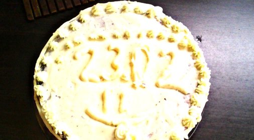 Бисквитный торт со сгущенным кремом