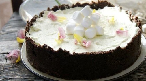 Торт «Кузнечик» с кремом из маршмеллоу (без выпечки)