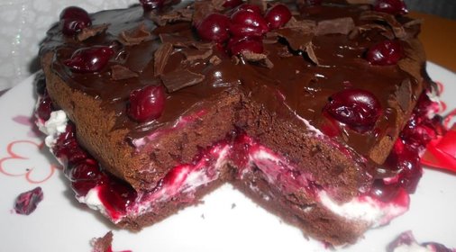 Торт Вишнево-шоколадное сердце