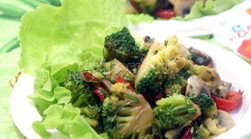 Шоколадный бисквитный торт с карамельным кремом