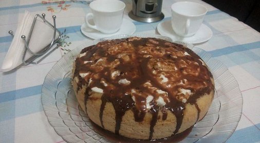 Бисквитный торт с бананами