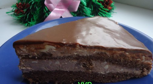 Влажный шоколадный торт