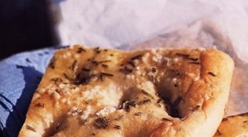 Торт холодный из сдобных ванильных сухарей