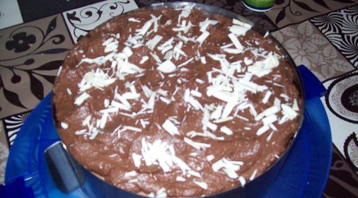 Малиново-шоколадный торт